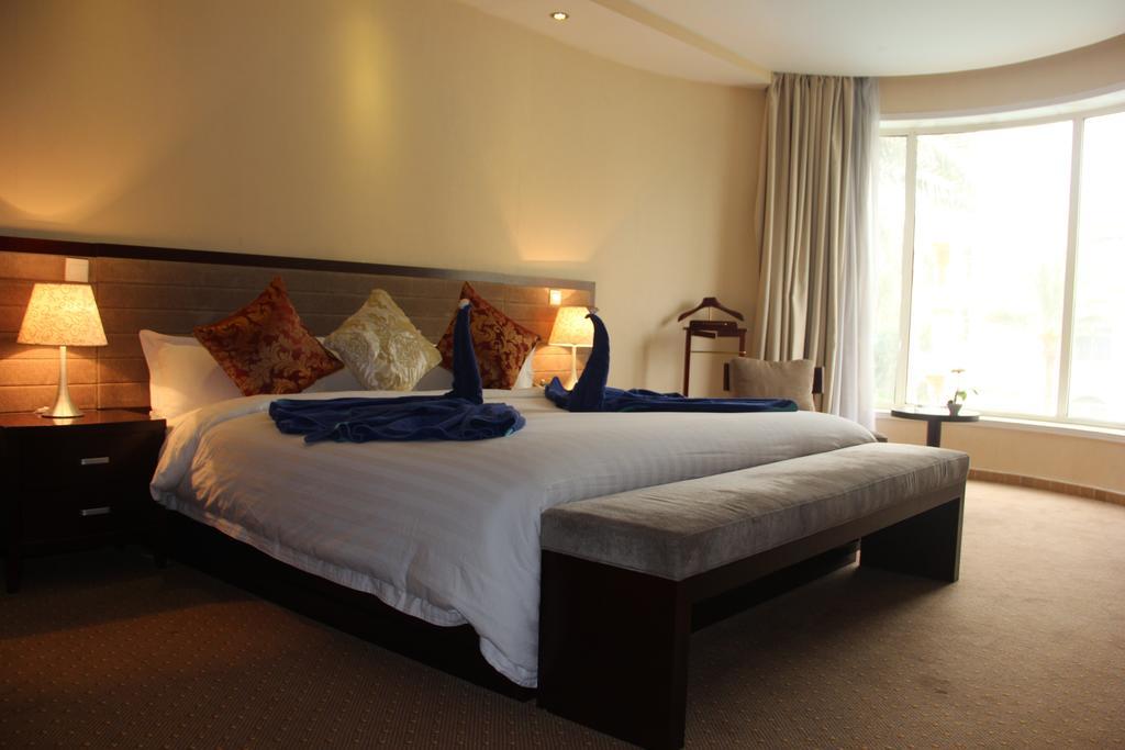 Soluxe Cairo Hotel Kafr Ghatati Exterior photo