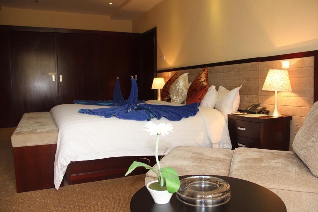 Soluxe Cairo Hotel Kafr Ghatati Exterior photo